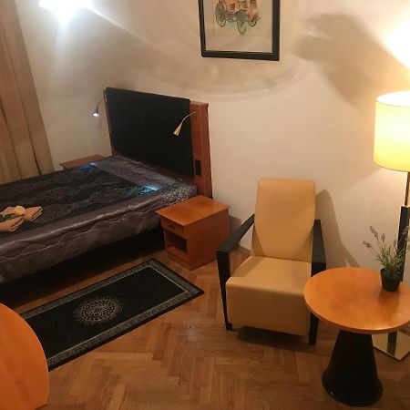 All Seasons Hostel Praga Zewnętrze zdjęcie