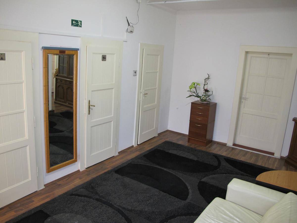 All Seasons Hostel Praga Zewnętrze zdjęcie